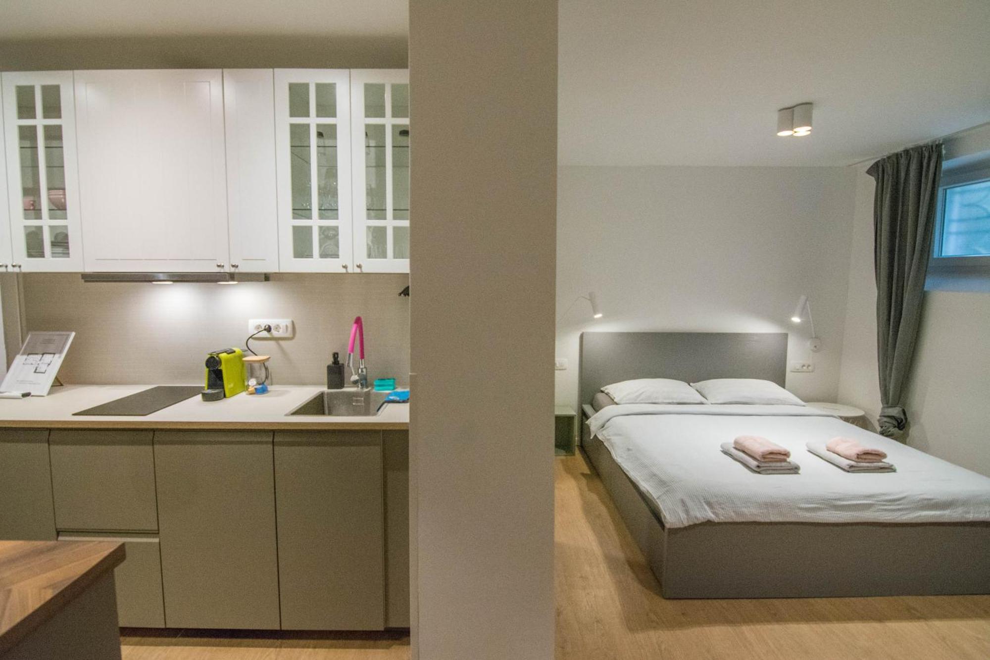 Romiru Rooms And Studio Apartment Split Exterior foto